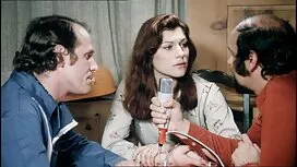 إنها تتقيأ و تتقيأ ت ...