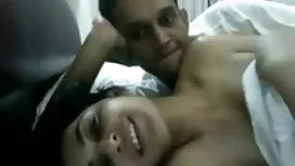 تحب عاهرة مثل ارتداء ...