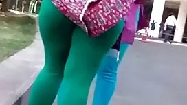 الزوجة الخائنة تعتقد ...