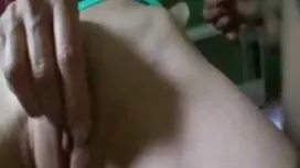 يرتدي مقاطع فيديوسكس ...