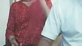 في غرفة الجلوس مقطع  ...