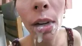 في الحمام الاستمناء  ...